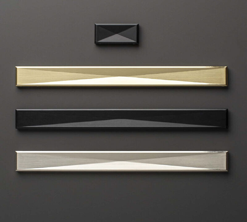 Úchytka Envel Černá matná